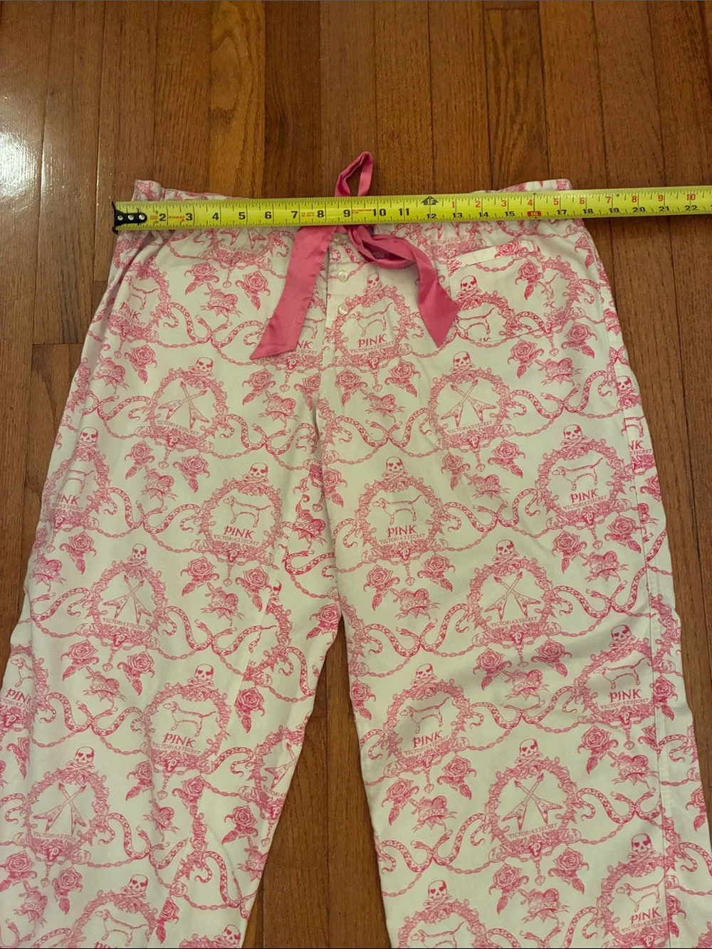 PINK Victorias Secret casual white
